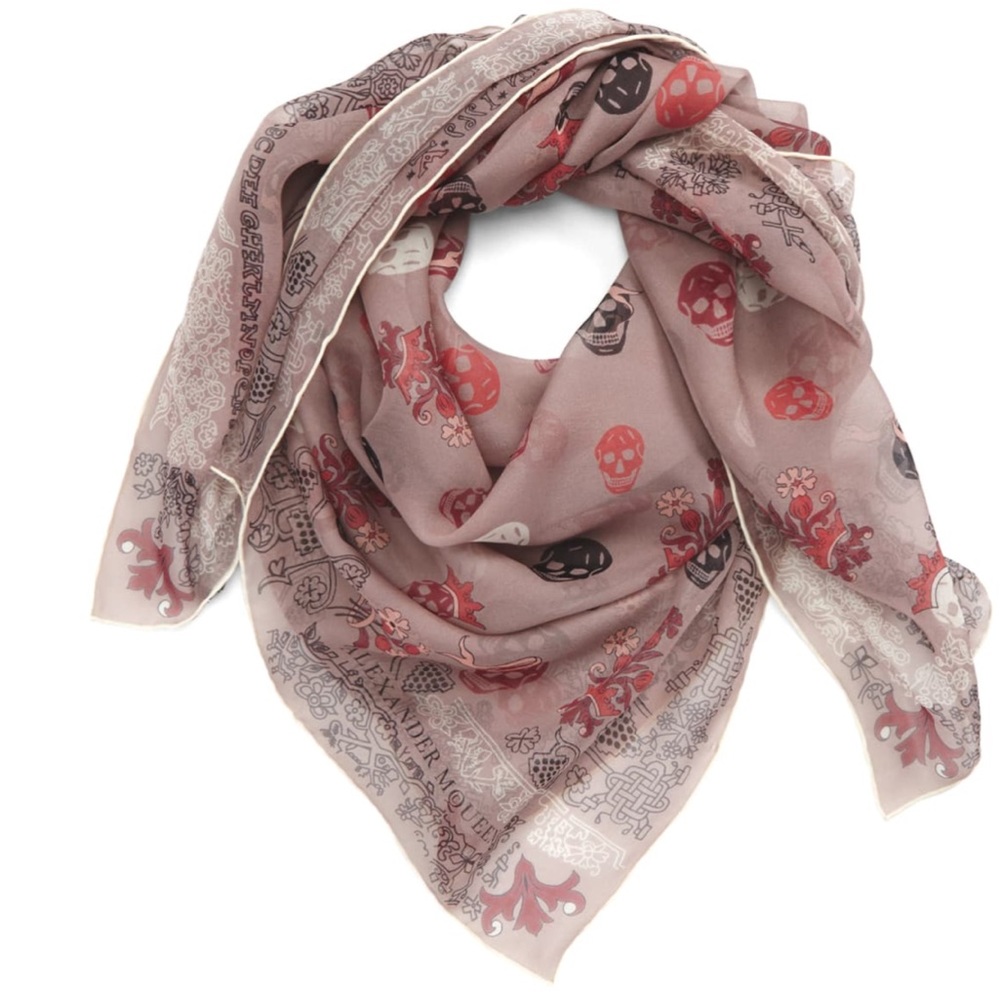 Stunning Alexander McQueen Skull Scarf - Picture 6 of 8
